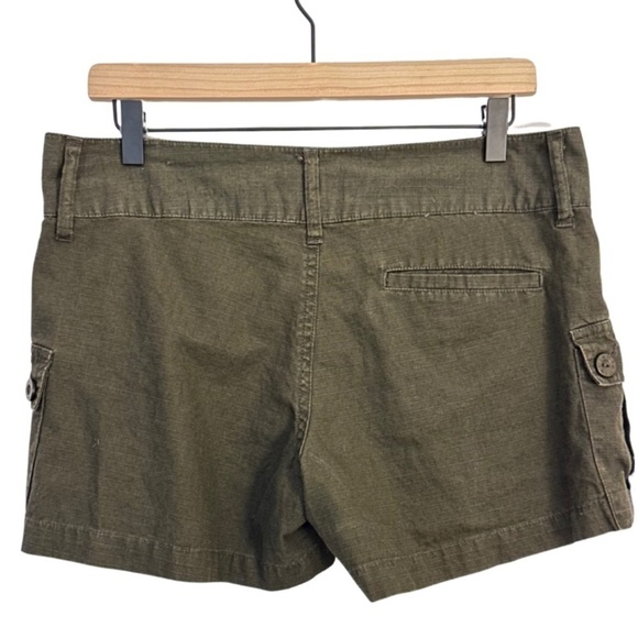 l.e.i. Utility Gear | Green Cargo Shorts - Picture 2 of 4